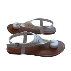 NWOT Arizona Jean Company White and Brown Sutton Sandals Women's Size 11M